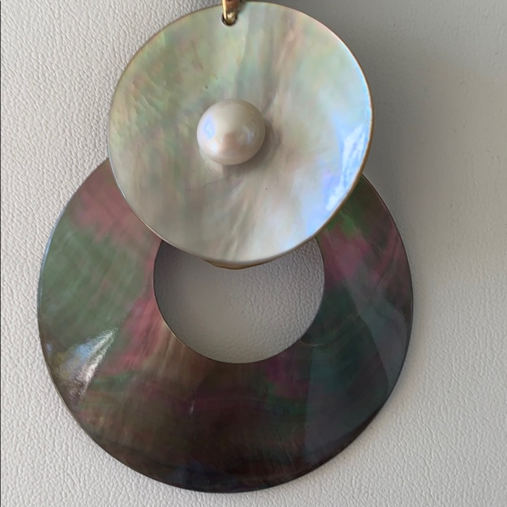 Shell Necklace with a Twist (see last pic) - Picture 5 of 7